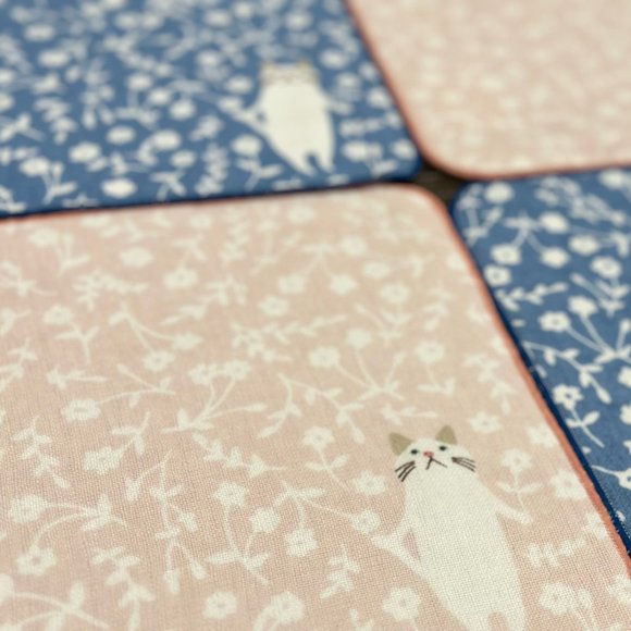 Kitten Cat Loves Flowers Japanese Handkerchief ❘ Hand Towel ❘ Face Towel (Pink) - Picture 5 of 6